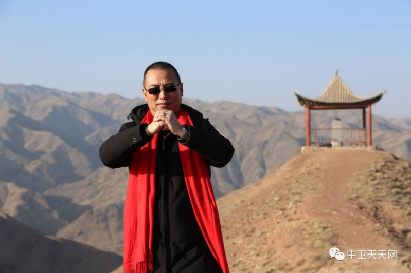 2019年1月1日，5位中衛(wèi)青年企業(yè)家在寺口山上送祝福