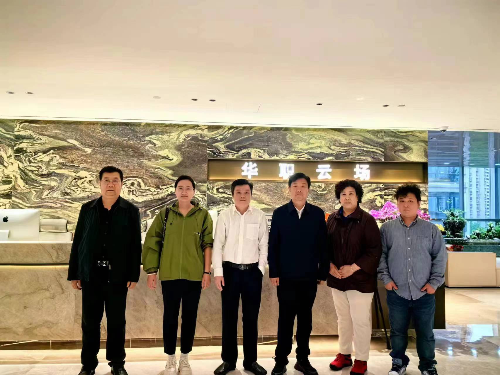 岳氏集團(tuán)岳平安董事長率隊(duì)回訪華職云場(chǎng)杭州總部 深化落實(shí)合作